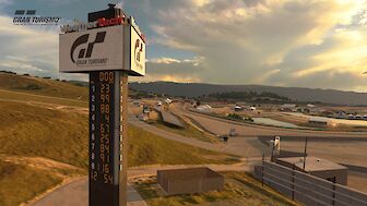 Laguna Seca Raceway und 7 neue Autos sind mit dem Gran Turismo Sport Update v1.53 ab heute verfügbar